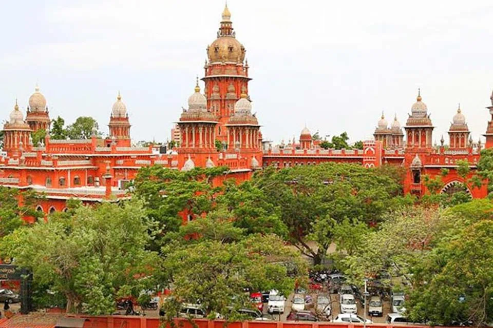 சென்னை உயர் நீதிமன்றம்.