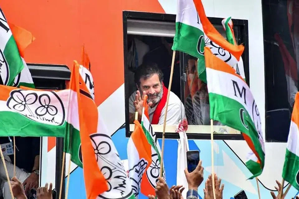 அசாமில் பரப்புரையில் ஈடுபட்டுள்ள காங்கிரஸ் கட்சியின் மூத்த தலைவர் ராகுல் காந்தி.