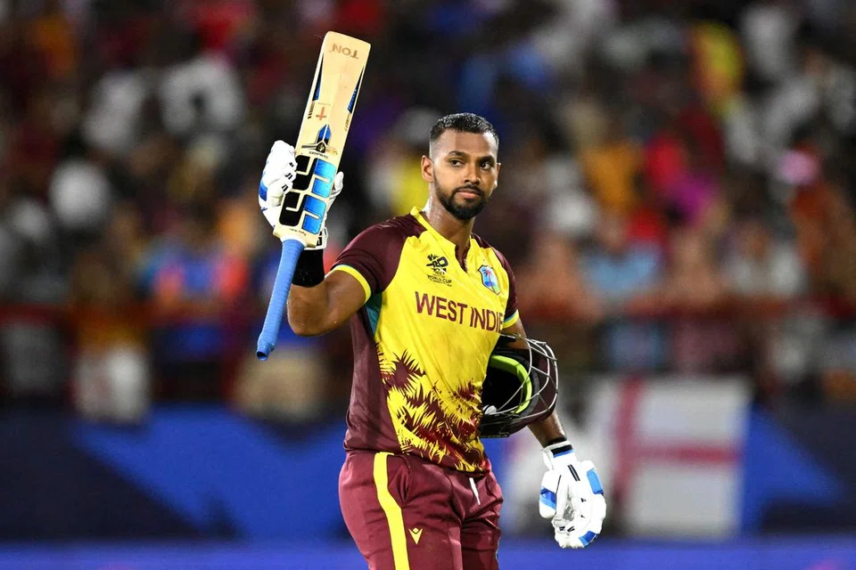 53 பந்துகளில் 98 ஓட்டங்களைக் குவித்த வெஸ்ட் இண்டீஸ் வீரர் நிக்கலஸ் பூரன்.