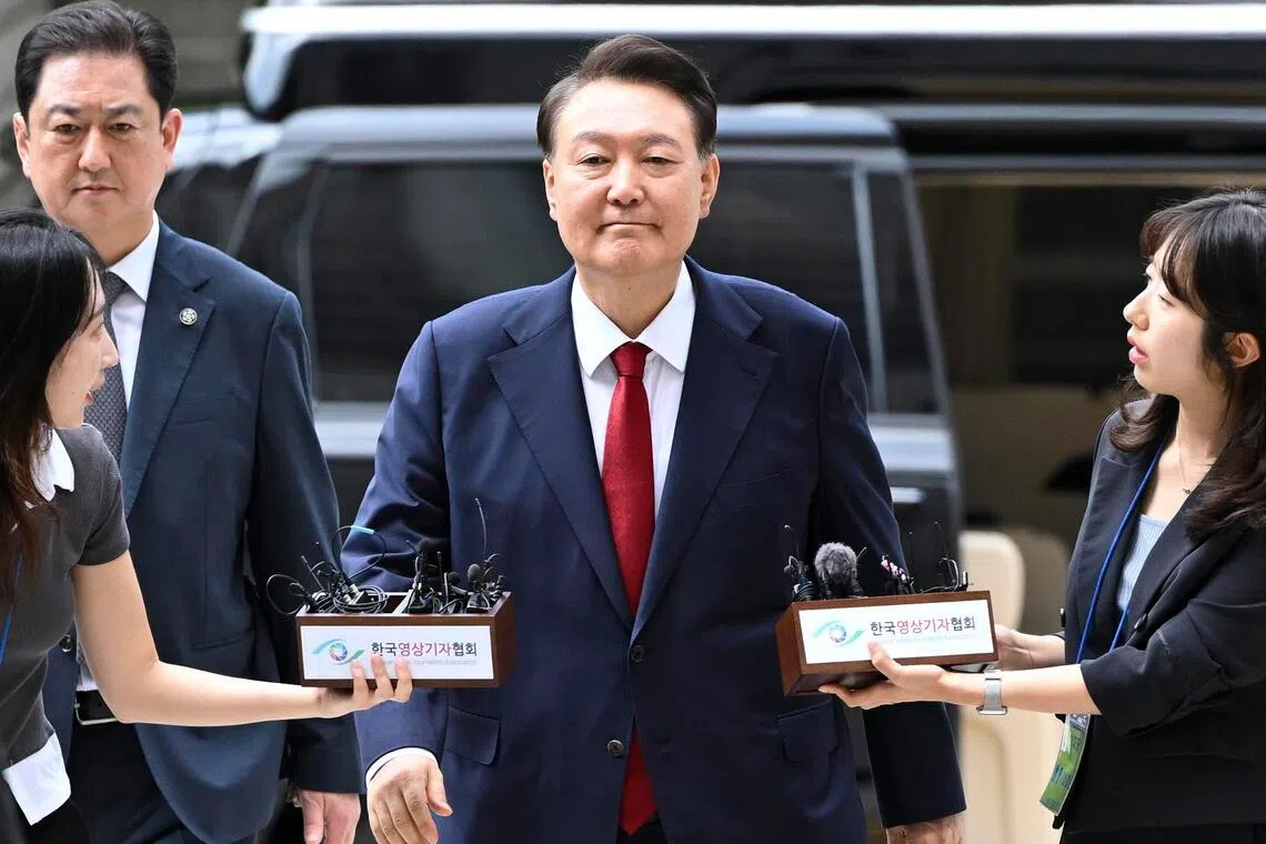 தென்கொரிய முன்னாள் அதிபர் யூனுக்கு ஐந்து ஆண்டு சிறைத் தண்டனை