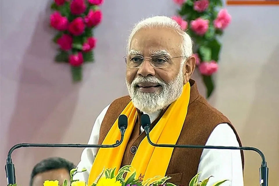 தனது பிரசாரத்தின் முதல் அங்கமாக பாரதிய ஜனதா கட்சித் தொண்டர்களுடன் பிரதமர் மோடி கலந்துரையாடினார்.