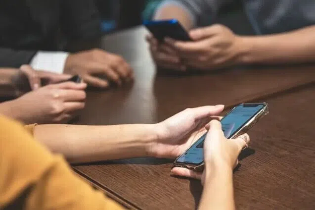 படிப்பை எளிதாக்க உதவும் செயலிகள்