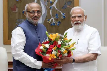சி.பி.ராதாகிருஷ்ணன் அறிவுத்திறனால் பொது வாழ்வில் தன்னை வேறுபடுத்திக் காட்டியவர் என்று பிரதமர் மோடி வாழ்த்து தெரிவித்துள்ளார்.
