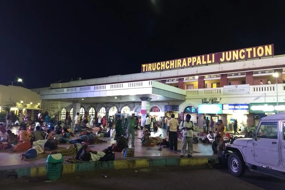 திருச்சி ரயில் நிலையம்.