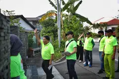 சிங்கப்பூர் ஜனநாயகக் கூட்டணியினர் லெங்கொக் மரியாம் குடியிருப்பாளர்களிடம் கிட்டத்தட்ட ஒன்றரை மணி நேரம் பேசினர்.