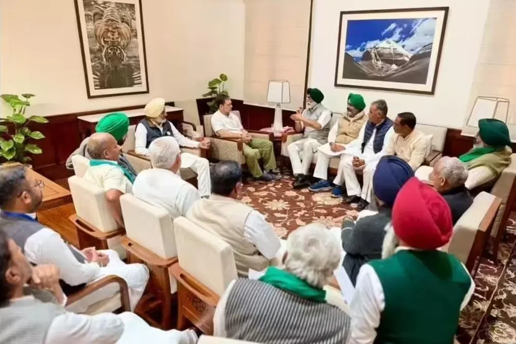 இந்தியா-அமெரிக்கா வர்த்தக ஒப்பந்தம்: விவசாயிகளுடன் ராகுல் காந்தி சந்திப்பு