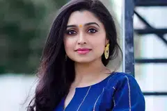 சிஜா ரோஸ்.