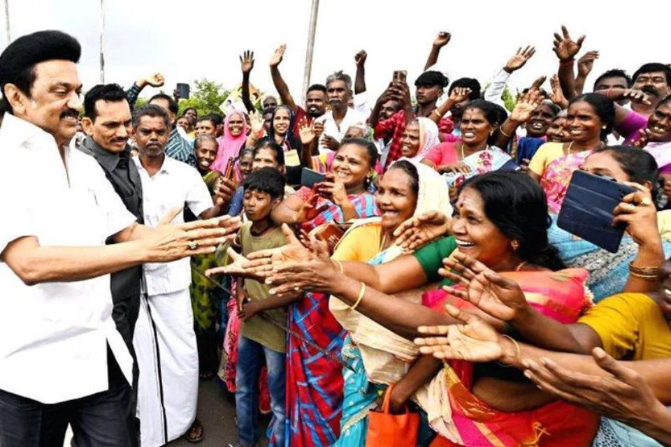 தமிழக அரசின் செய்திக்குறிப்பில் தமிழக அரசு மகளிர் முன்னேற்றத்துக்காகச் செயல்படுத்தி வரும் திட்டங்கள் பட்டியலிடப்பட்டுள்ளன.