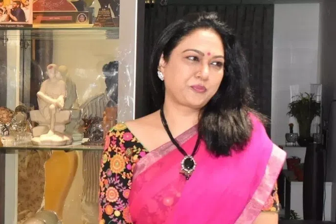 வதந்திகளால் தாயை இழந்தேன்: ஹேமா கொல்லா