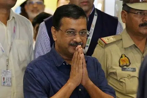 அரவிந்த் கெஜ்ரிவால்.