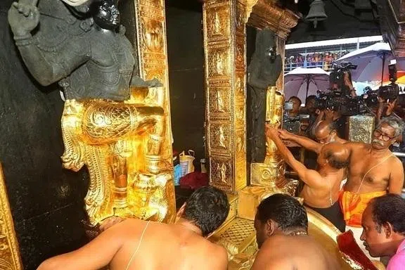 சபரிமலை கோவில் தங்கத்தைத் திருடியவர்கள் தப்ப முடியாது: அமைச்சர்
