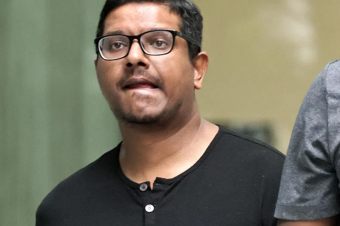 விற்பனை இலக்கை எட்ட மோசடி செய்த  டிபிஎஸ் வங்கி அதிகாரிக்குச் சிறை