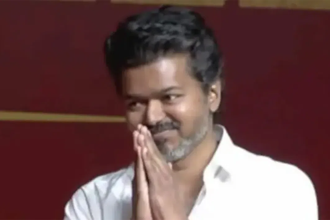 தேர்தல் ஆணையத்தைக் 
கண்டித்து தவெக ஆர்ப்பாட்டம்