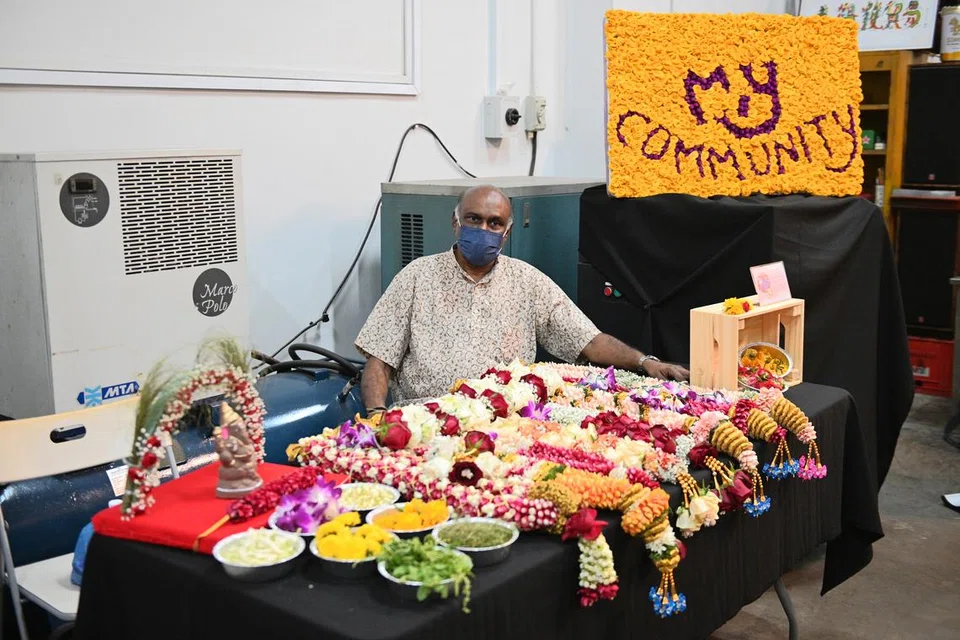 2021ல் திரு ஆர்.ஜெயசெல்வம் பொதுமக்களுக்கு மலர்மாலை கோக்கும் பயிலரங்கை நடத்தினார்.