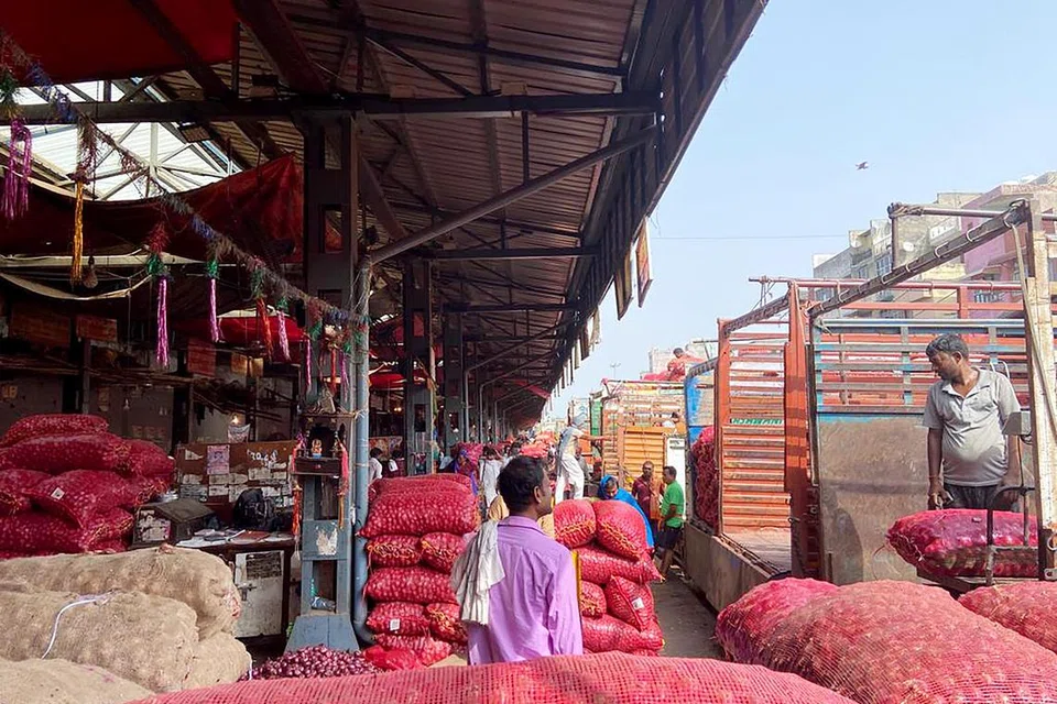 இந்தியாவில் வெங்காய விலை 50% கூடிவிட்ட நிலையில், அது மேலும் 40% அதிகரிக்கலாம் என எதிர்பார்க்கப்படுகிறது.