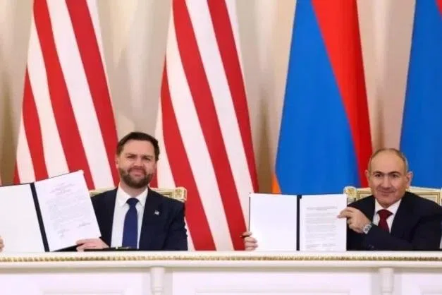 அமெரிக்காவுடன் அணுசக்தி ஒப்பந்தத்தில் ஆர்மீனியா கையெழுத்து