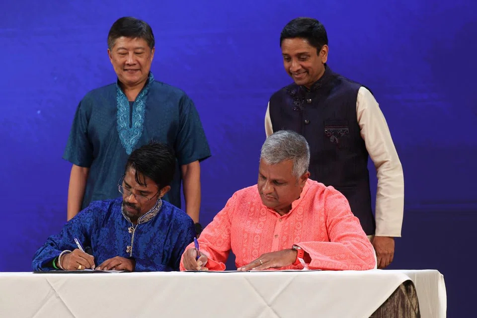 என்டியுசி தலைமைச் செயலாளர் இங் சீ மெங், தமிழ் வளர்ச்சிக் குழுவின் தலைவர் தினேஷ் வாசு தாஸ் முன்னிலையில் சிங்கப்பூர் இந்தியர் கல்வி அறக்கட்டளையும் சிங்கப்பூர்த் தமிழாசிரியர் சங்கமும் உயர்கல்வி நிலையங்களில் தமிழ் பயிலும் மாணவர்களுக்கு உதவும் வகையில் ஒரு புரிந்துணர்வு ஒப்பந்தத்தில் கையெழுத்திட்டன.