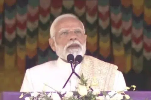 பூட்டான் தலைநகர் திம்புவில் இந்தியப் பிரதமர் மோடி உரையாற்றினார்.