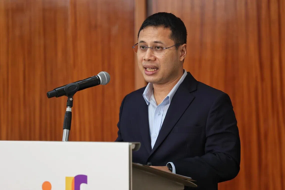 சிறப்புத் தேவையுள்ள 200 மாணவர்களுக்கு $600,000 நிதியுதவி: அமைச்சர் டெஸ்மண்ட் லீ