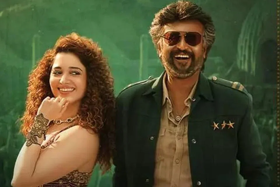 ‘காவாலா’ பாடலில் ரஜினி, தமன்னா.