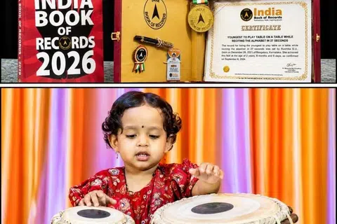 12 தாளங்களை ஒரே நேரத்தில் உச்சரித்துக்கொண்டு தபலாவிலும் அதை இசைத்து சாதனை படைத்துள்ளார் ஸ்வர்ஸ்ரீ.