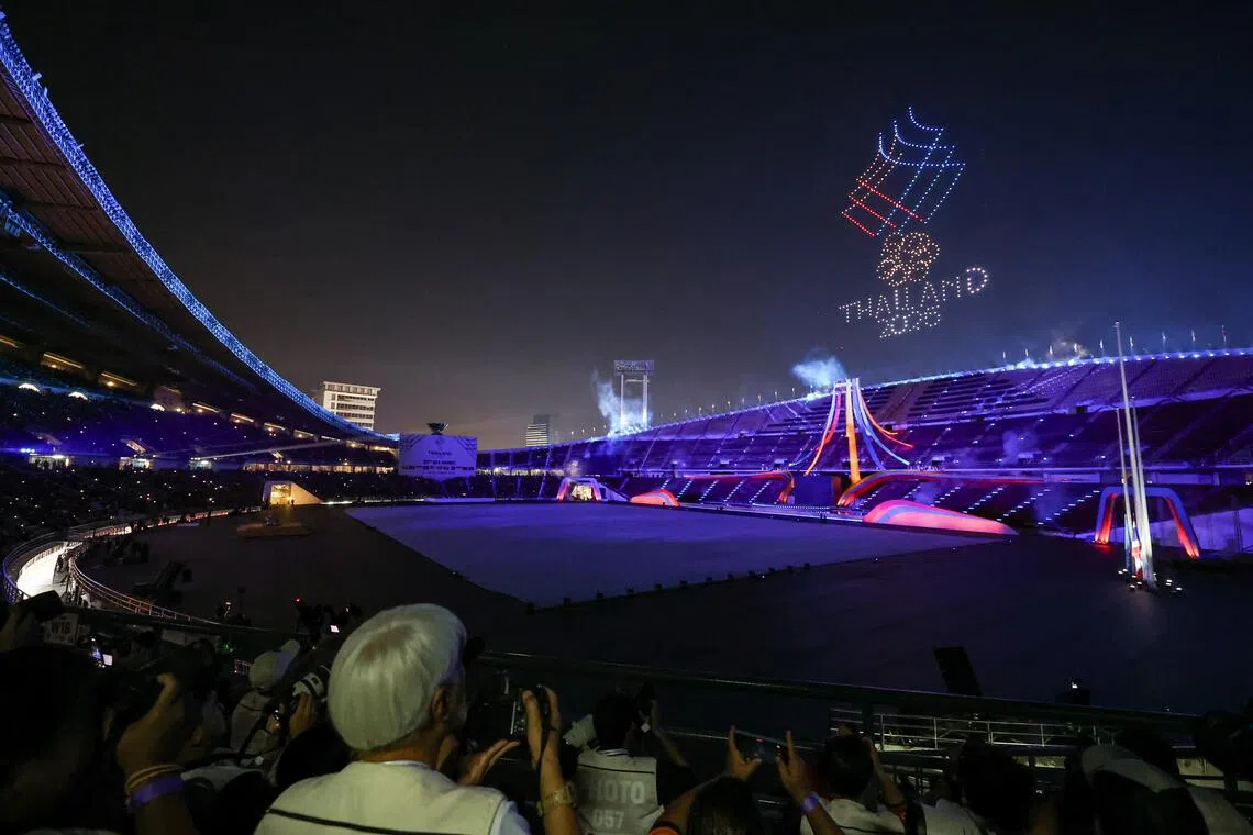 ஆரவாரமாகத் தொடங்கிய 2025 தென்கிழக்காசிய விளையாட்டுப் போட்டிகள்