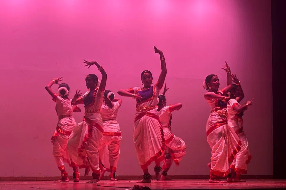 ராஃபிள்ஸ் கல்விநிலையத்தில் மேடையேறியது ‘சங்கமம் 2026’ கலை நிகழ்ச்சி.