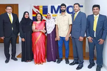 கல்லீரல் மாற்று அறுவை சிகிச்சையை வெற்றிகரமாகச் செய்து முடித்து நோயாளியைக் காப்பாற்றி உள்ளனர்.