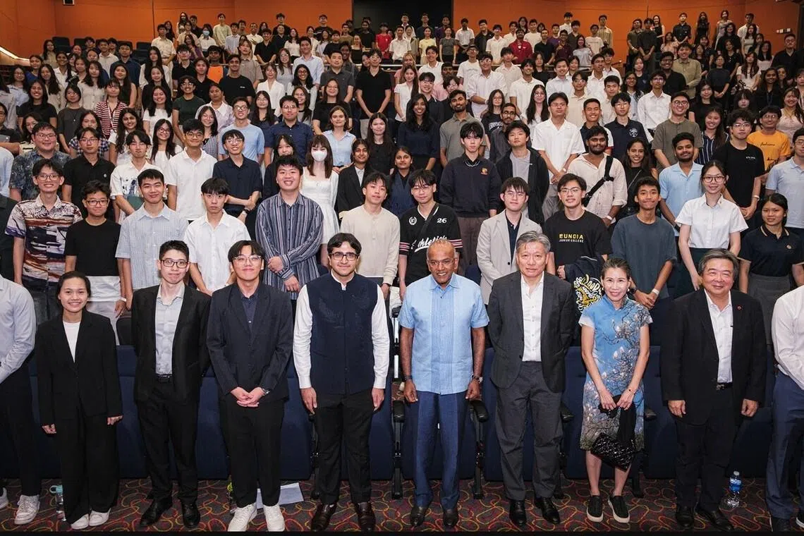 வருங்காலச் சவால்கள்: சண்முகத்துடன் கேள்வி-பதில்