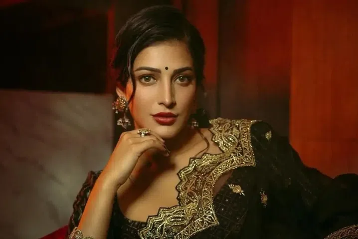 ஒரே நாளில் 11 மில்லியன் பார்வைகளைக் கடந்த ஷ்ருதியின் பாடல்