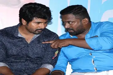 மறைந்த ரோபோ சங்கருடன் சிவகார்த்திகேயன்.