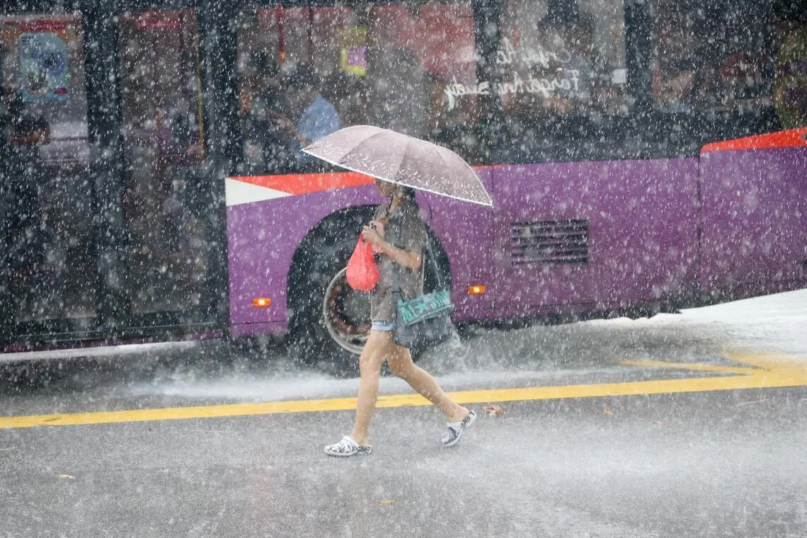 திடீர் வெள்ள அபாயம்: மேற்கில் இரு இடங்களைத் தவிர்க்குமாறு அறிவுறுத்து