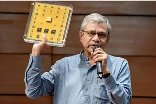 பகுதி மின்கடத்திக் கைப்பேசி உற்பத்தியை ஊக்குவிக்க இந்திய அரசு ரூ.1.9 லட்சம் கோடி நிதி