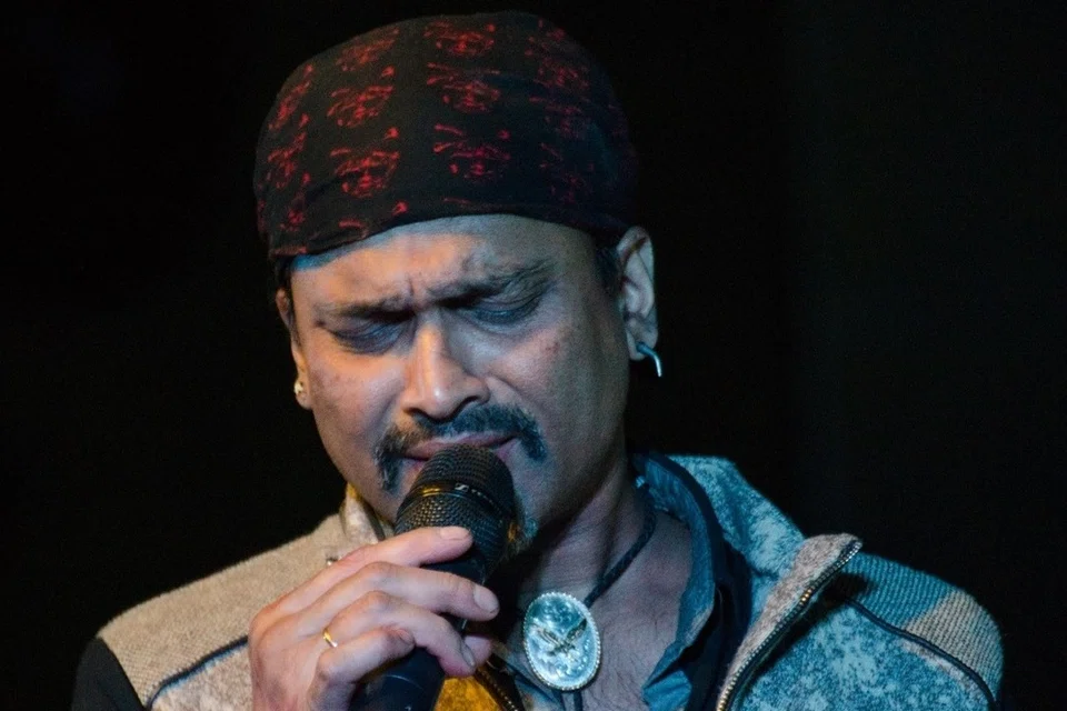 மாண்ட இந்தியப் பாடகர் ஸுபீன் கார்க்.