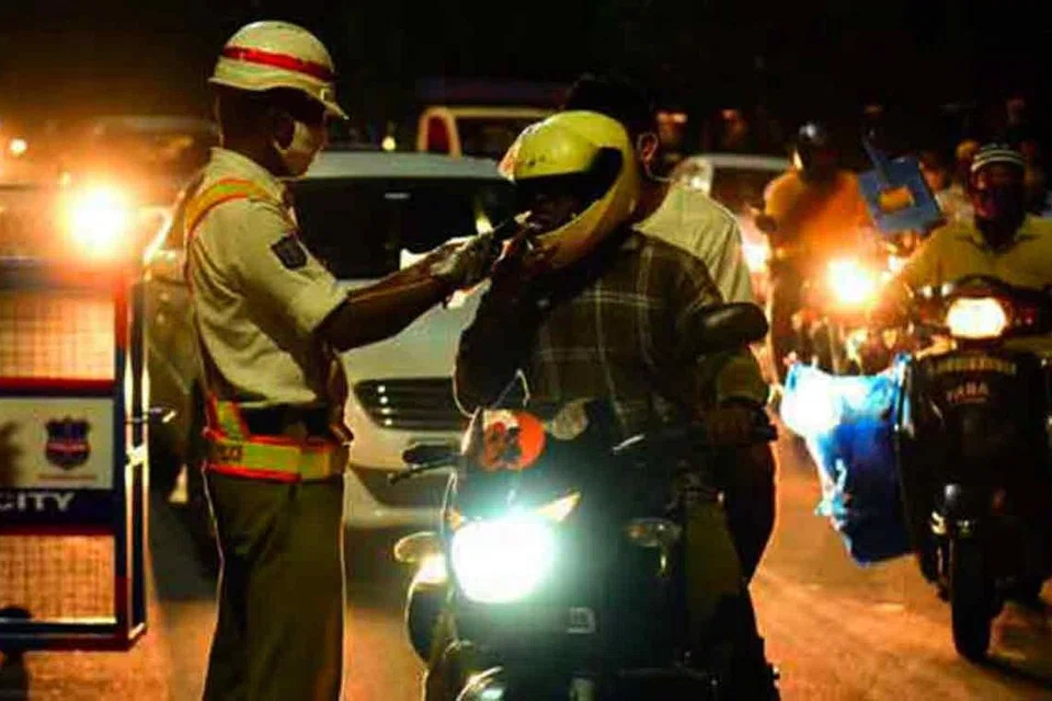 தமிழகத்தில் டாஸ்மாக் மது விற்பனை மாதந்தோறும் அதிகரித்து வருகிறது.