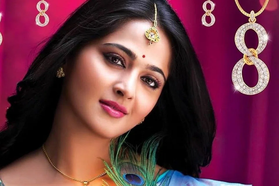 அனுஷ்கா.