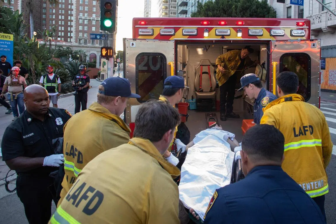 சட்டவிரோதக் குடியேறிகளை வெளியேற்றும் நடவடிக்கையை விரிவுபடுத்தவேண்டும்: டிரம்ப்