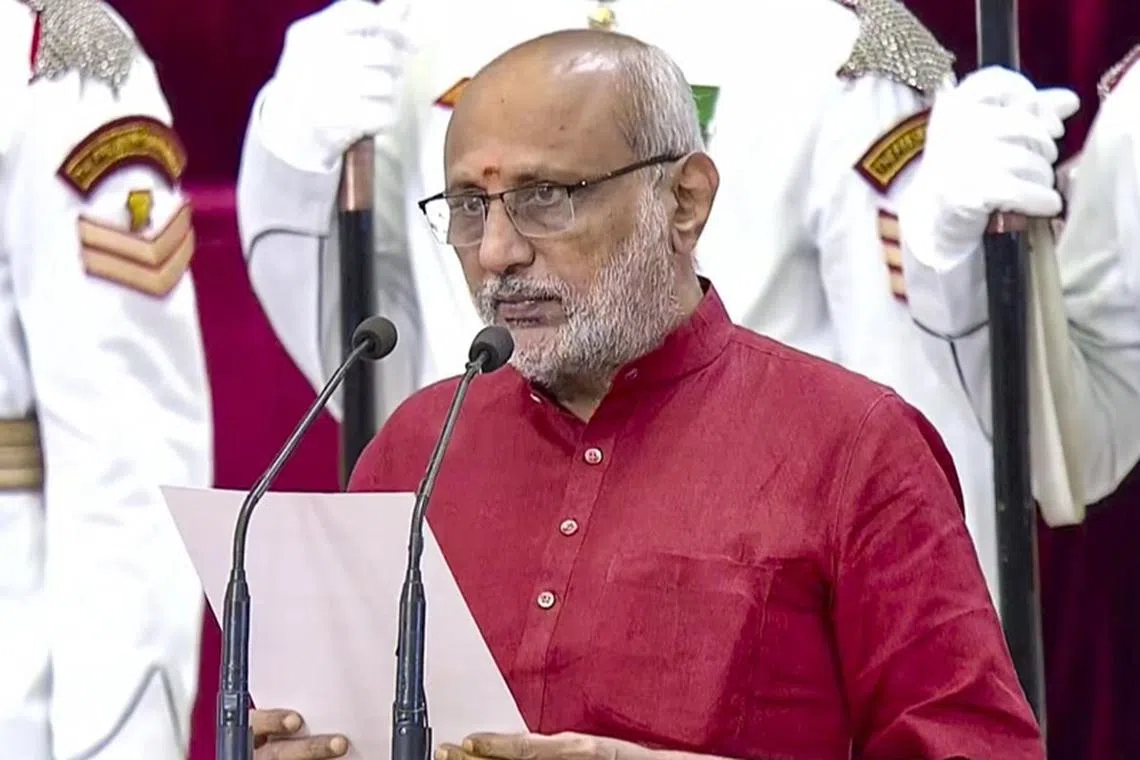இந்திய துணை அதிபராக சி.பி.ராதாகிருஷ்ணன் பதவியேற்பு