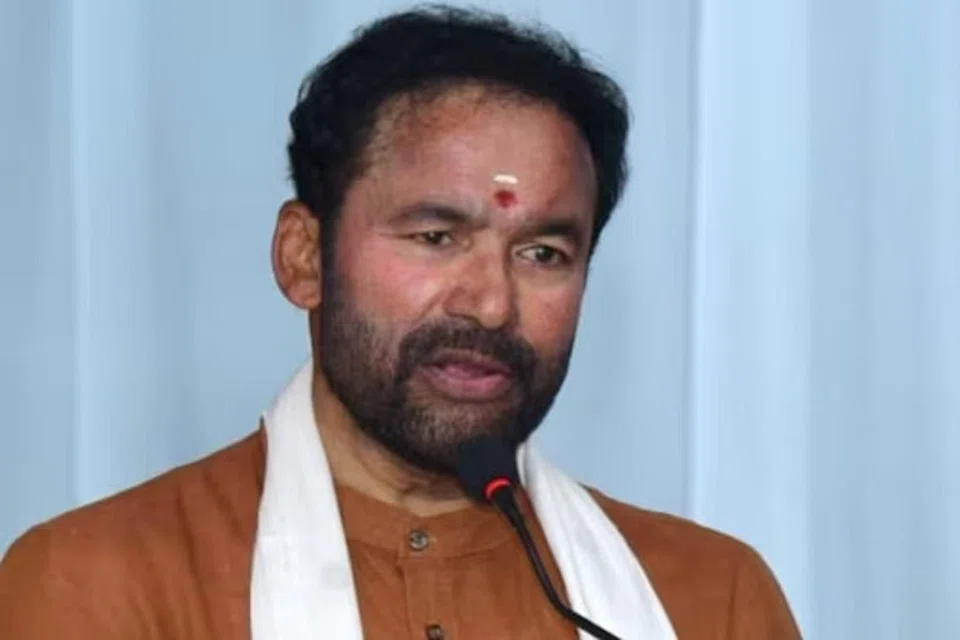 பாஜக உறுப்பினரின் கேள்விக்கு விளக்கம் அளித்த இந்திய அமைச்சர் ஜி. கிருஷ்ண ரெட்டி. 