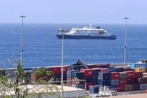 ஹண்டா கிருமிப் பரவலுக்கு ஆளானதாகக் கூறப்படும் ‘எம்வி ஹோண்டியஸ்’ சொகுசுக் கப்பல்.