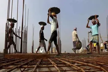 கட்டுமானத்துறையில் ஒரு நாளைக்கு ரூ.800 சம்பளம்; 50,000 தொழிலாளர்களுக்கு பயிற்சி அளிக்கும் தமிழக அரசு