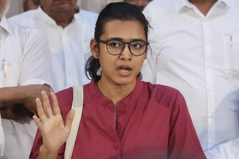 காவல்துறை முன்வைத்துள்ள குற்றச்சாட்டுகள் முற்றிலும் தவறானவை என நேஹா போரா கூறினார்.