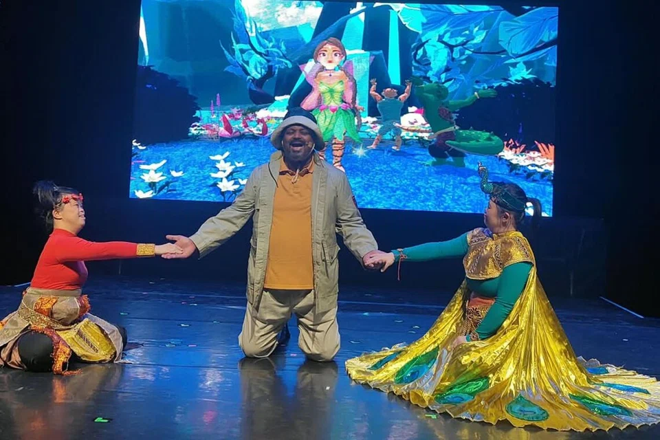 செப்டம்பர் 1 முதல் 13 வரை நடைபெற்ற கலை விழாவில் மாயா டான்ஸ் தியேட்டரின் ‘டைவர்ஸ் எபிலிட்டிஸ் டான்ஸ் கலெக்ட்டிவ்’  நடனக் கலைஞர்கள்.
