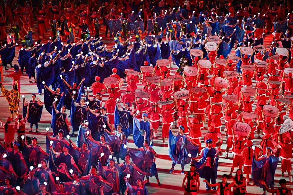 [Mockup photo for NDP spread. Please ask picturedesk supes before using. Visuals of the Show (Acts 3 & 4) are embargoed until further notice.]
ST20250726-202513200682-Lim Yaohui-pixndp26/
Show segment during National Day Parade (NDP) 2025 Preview 1 at Padang on July 26, 2025.
(ST PHOTO: LIM YAOHUI)