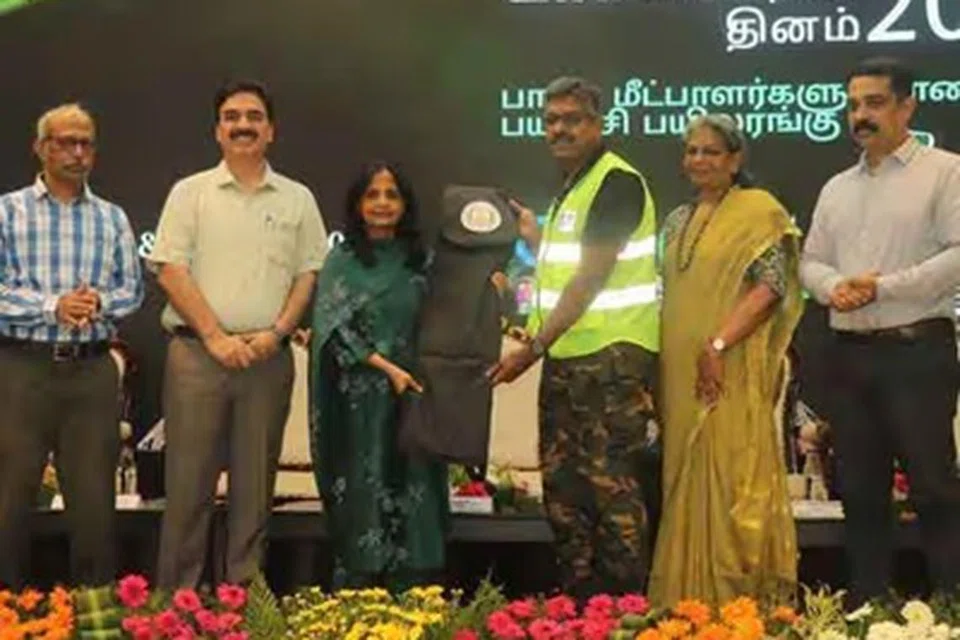 அனைத்துலக பாம்பு தினத்தையொட்டி, சென்னையில் நடைபெற்ற நிகழ்ச்சியில், தமிழக வனத்துறைச் செயலாளர் சுப்ரியா சாஹு இந்தச் செயலியை வெளியிட்டார்.