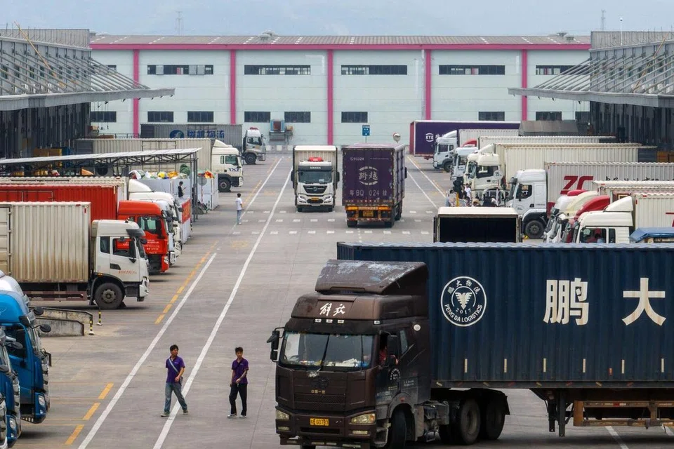 அமெரிக்காவின் 104 விழுக்காட்டு வரிகள்பற்றி சீனா கலந்துரையாடும் என்று எதிர்பார்த்து காத்திருப்பதாக அமெரிக்க அதிபர் டோனல்ட் டிரம்ப் கூறினார்.