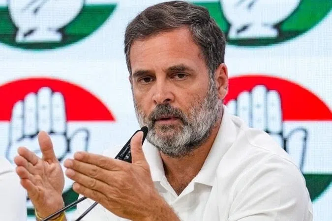 ஜனநாயகத்தின் மீதான நம்பிக்கை தகர்ந்துள்ளது: ராகுல் காந்தி