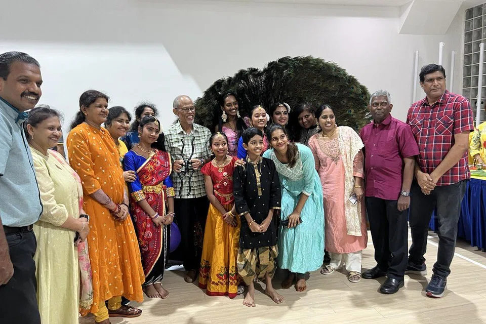 பாரம்பரிய கலை நிகழ்ச்சிகளோடு களைகட்டிய தெம்பனிஸ் கிழக்கு சமூக நடுவம்.
