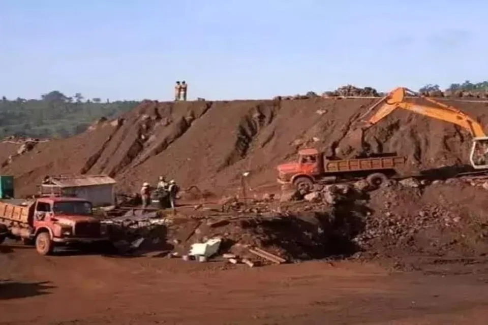 தமிழக அரசு வருவாயை ஈட்டுவதற்கு மக்கள் மீது சுமையை ஏற்றாமல், வருவாய் வரக்கூடிய துறைகளை நடத்தலாம் என்று மார்க்சிஸ்ட் கம்யூனிஸ்ட் கட்சியின் மாநிலச் செயலாளர் பெ. சண்முகம் தெரிவித்துள்ளார்.