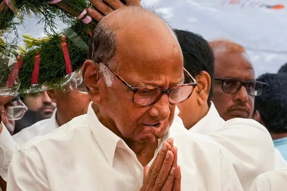 இந்தியாவின் மிக மூத்த அரசியல்வாதியான சரத் பவார் அரசியலில் இருந்து ஓய்வுபெறப் போவதாக மறைமுகமாகக் கூறியுள்ளார்.